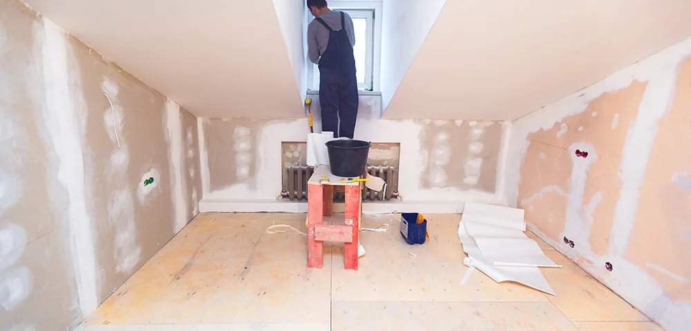 Création de cloisons et pose de menuiseries à Crozon